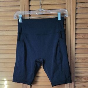 Running Girl NWOT Seamless Scrunch High Waist Gym Running Biker Shorts Size S